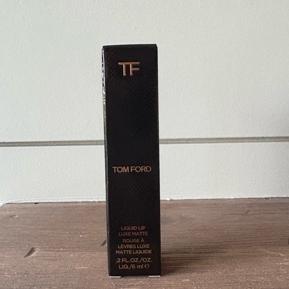Tom Ford Liquid Lip Luxe Matte Lip color 123 Devoted NEW - Picture 6 of 7